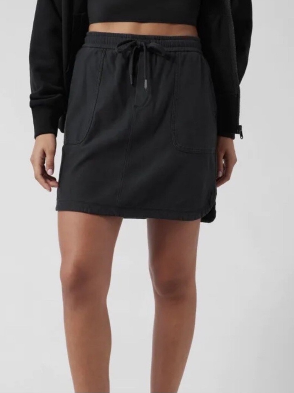 Athleta Farallon Skirt Solid Black Casual Sporty Drawstring Pockets Medium NWT